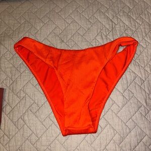 Monday Swimwear Cheeky Bottoms Size M